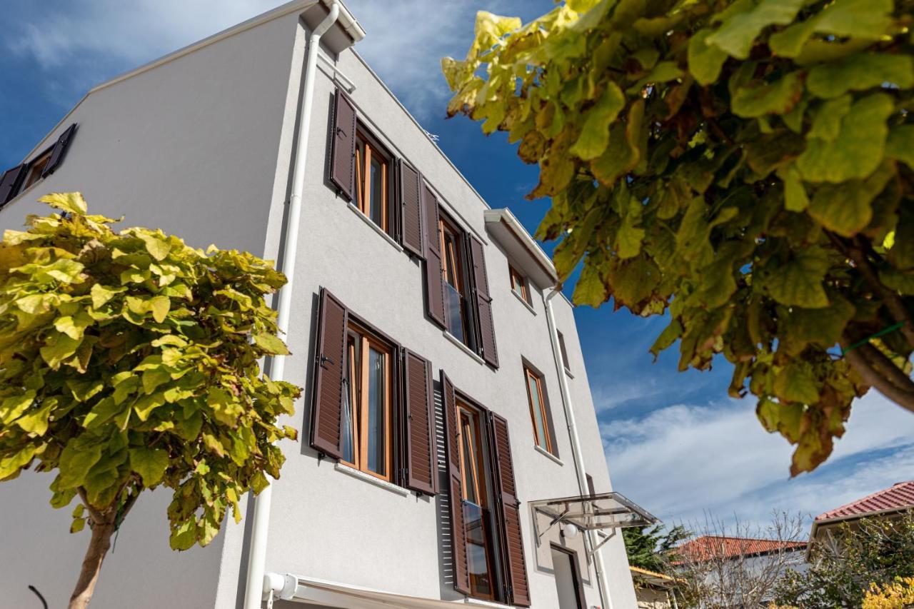 Apartments Crnekovic III Baska  Exterior photo