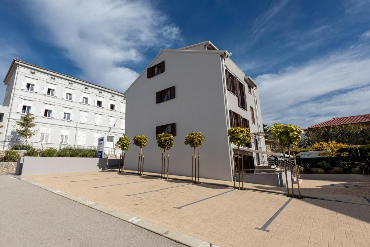 Apartments Crnekovic III Baska  Exterior photo