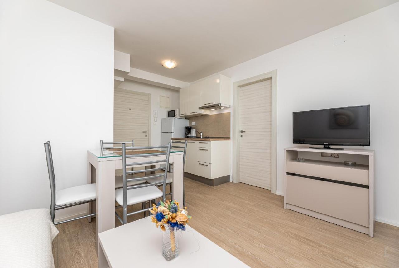 Apartments Crnekovic III Baska  Exterior photo