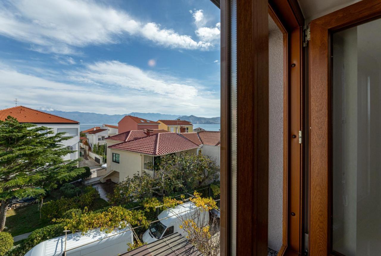 Apartments Crnekovic III Baska  Exterior photo
